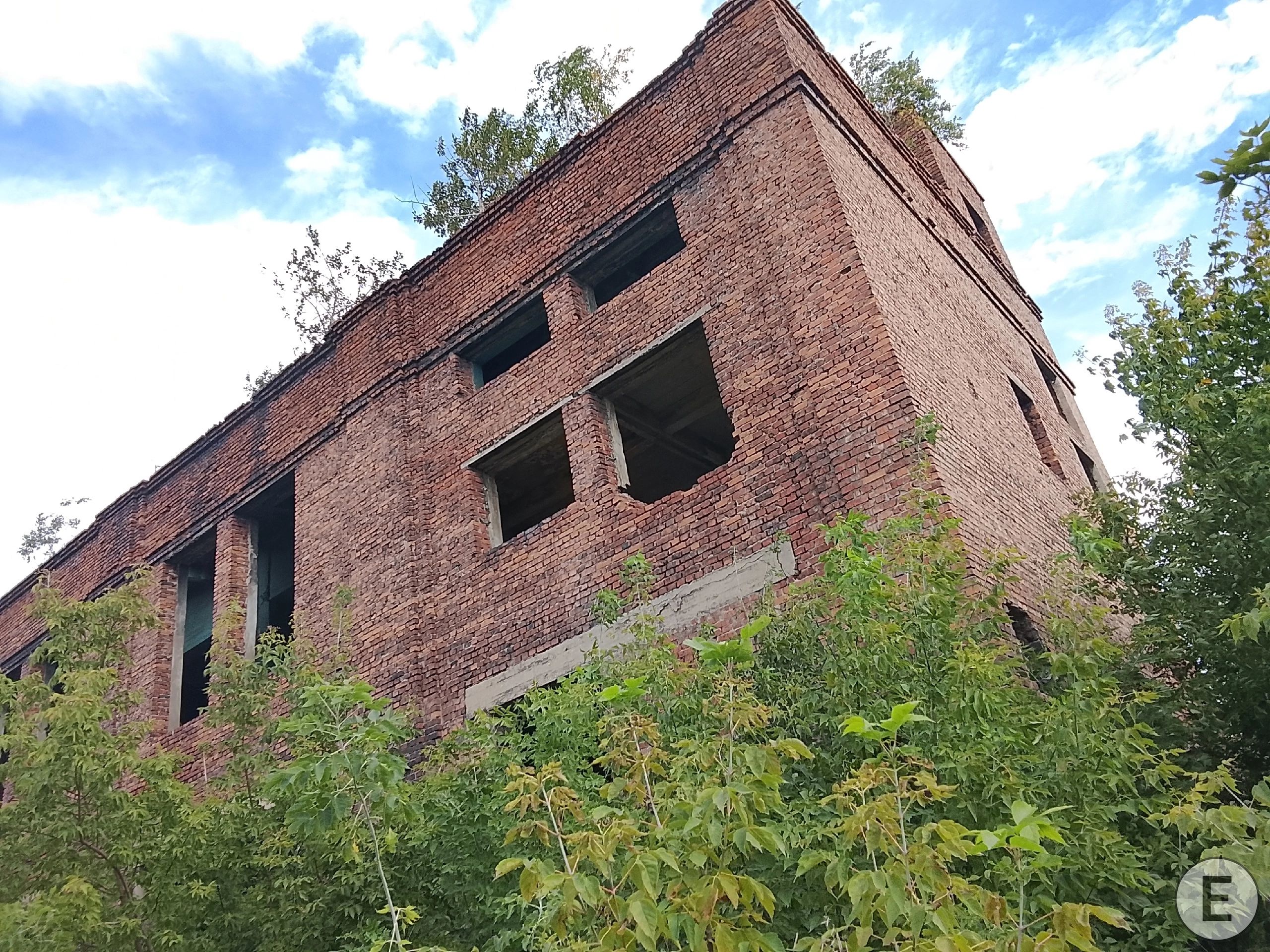 Кирпичный завод